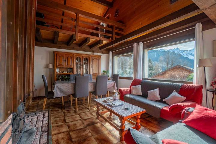 Gîte pour 8 personnes, avec Balcon et Balcon/Terrasse ainsi que Terrasse et Jardin à Gryon
