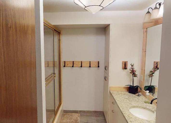 Vacation rental for 10 people, with hot tub and balcony in McCall