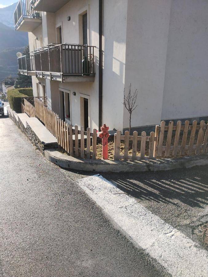 Gîte pour 5 personnes, avec Balcon et Terrasse ainsi que Jardin et Vue à Comune di Saint-Pierre - 2