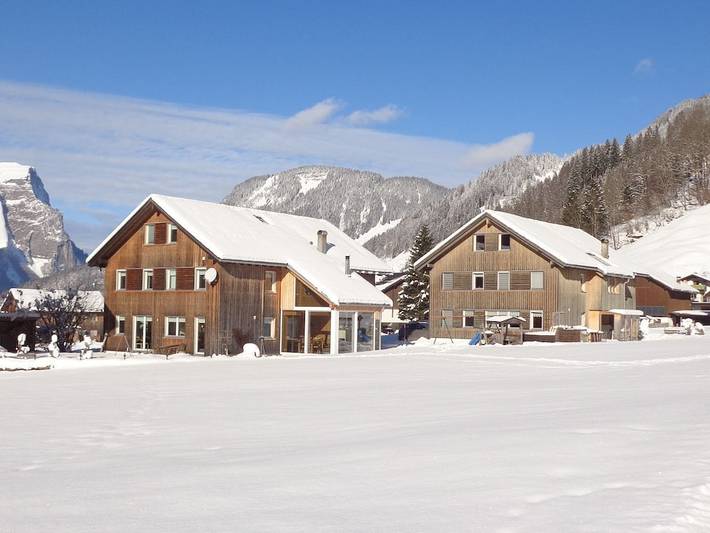 Location de vacances pour 4 personnes, avec Terrasse et Jardin à Schoppernau