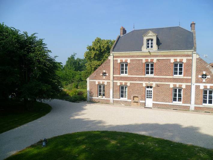 Chambre d’hôte pour 5 personnes, avec jardin et piscine en Picardie