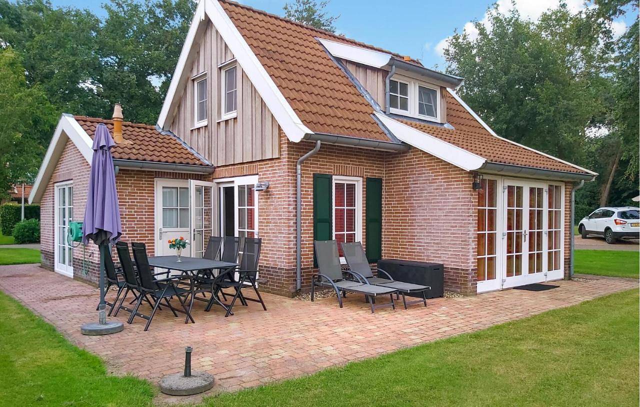 Three-Bedroom Holiday Home in Twente