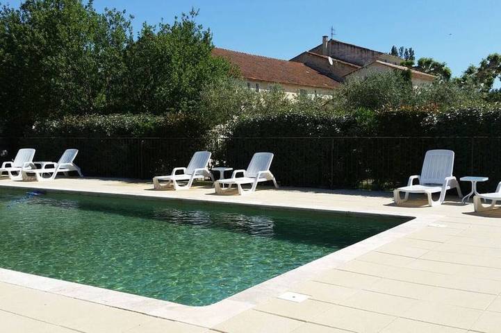 Agriturismo pour 6 personnes, avec jardin et piscine à Carpentras
