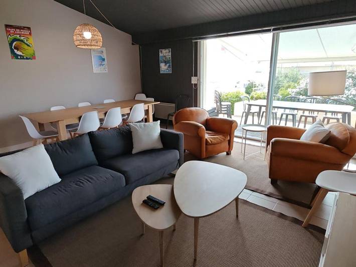 Location de vacances pour 10 personnes, avec vue ainsi que terrasse et jardin dans Plage de Tanchet - 4