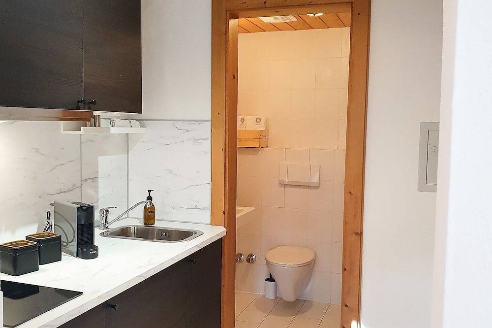 Ganze Wohnung, Alpenflair Apartment mit Balkon - inkl Parkplatz #4 in Stubaier Alpen, Götzens