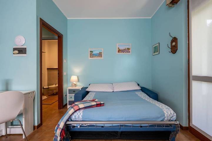 Ganze Wohnung, Angenehme Wohnung für 2 Leute mit  W-Lan, TV, Innenhof und Haustiere erlaubt in Omegna, Ortasee