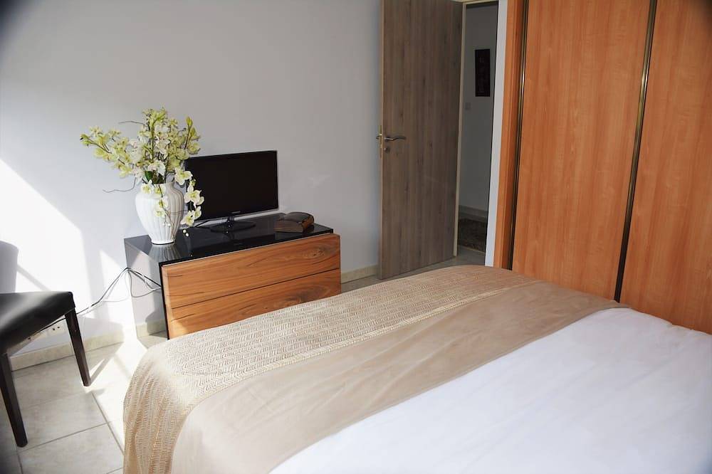 Appartement entier, Apartment in pleasant residence. 10 minutes' walk from the center of Clermont Ferrand in Chamalières, Parc naturel régional des Volcans d'Auvergne