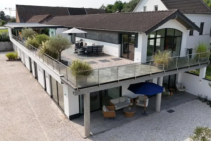 Villa pour 12 personnes, avec jacuzzi ainsi que sauna et jardin - 1