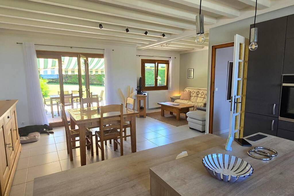 Three-Bedroom Villa in Maxilly-sur-Léman, Région de Thonon-les-Bains
