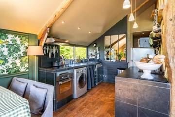 Villa for 4 Guests in Bonnebosq, Calvados, Picture 3