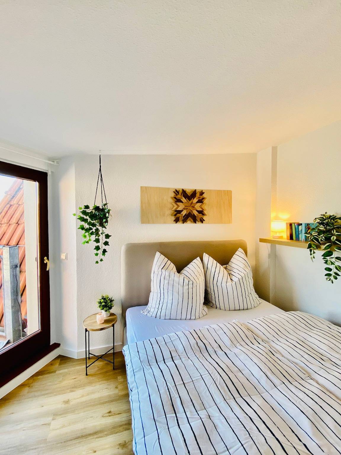 Apartamento vacacional entero, Cinema Apartment Magdeburg - Balkon & Beamer in Magdeburgo, Elbe-Börde-Heide