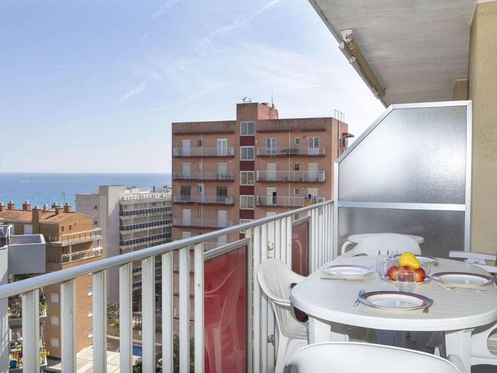 Appartement de vacances pour 3 personnes, avec Terrasse ainsi que Jardin et Piscine