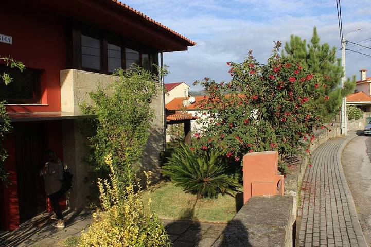 Casa rural para 10 personas, con jardín y balcón, Se admiten mascotas - 1
