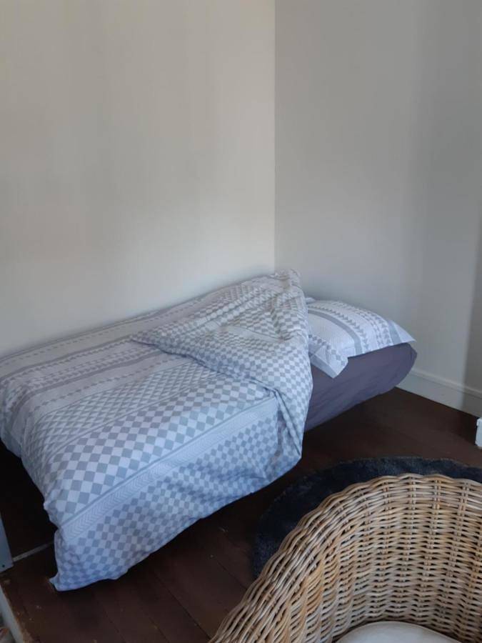 Two-Bedroom House in Dieppe, Région de Dieppe