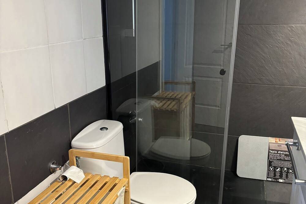 Entire apartment, Top Location spacious Apartment 10 min walking to beach and city center in Talamanca, Ibiza (Municipality)