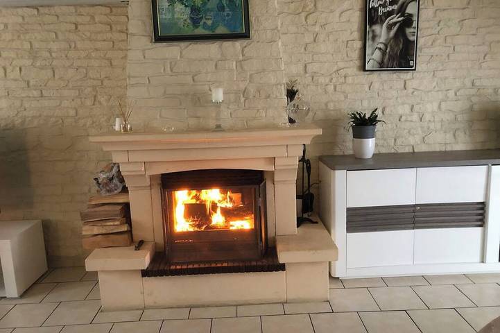 Gîte pour 8 personnes, avec jardin et terrasse à Saint-Martin-Longueau