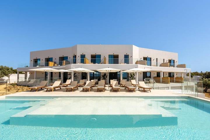 Chambre d’hôte pour 2 personnes, avec piscine ainsi que vue et jardin à Moncarapacho - 4