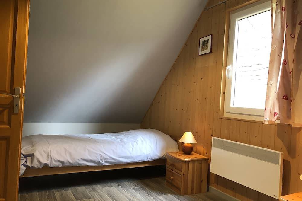 Chalet indépendant, vue sur la vallée in Hohrod, Parc naturel régional des Ballons des Vosges