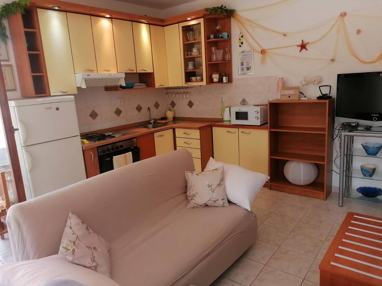 Ganze Wohnung, Apartment Goran in Šolta (Split-Dalmatien), Necujam