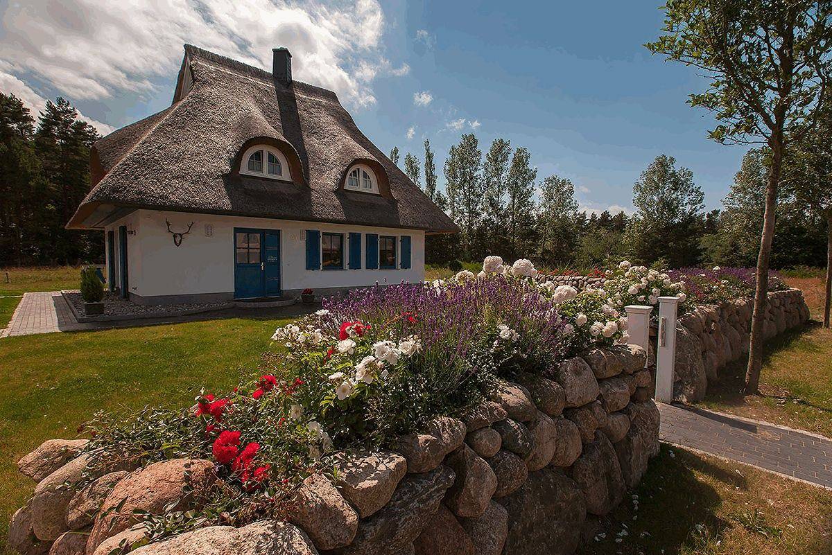 Forsthaus, exkl. 5-Sterne Reetdachhaus für 6 Pers.in Fuhlendorf m. Sauna/Kamin in Bodstedt, Fuhlendorf