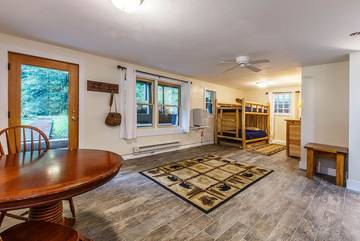 Glamping for 8 Guests in Blue Ridge Mountains, North Carolina, Picture 3