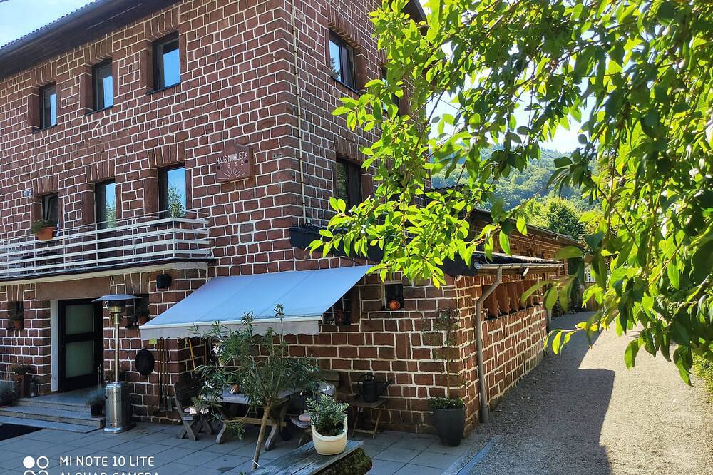Traditionshaus Mühleck für Gruppen bis 22 Personen mit Pool, Sauna und Hottube in Elmstein, Kurpfalz