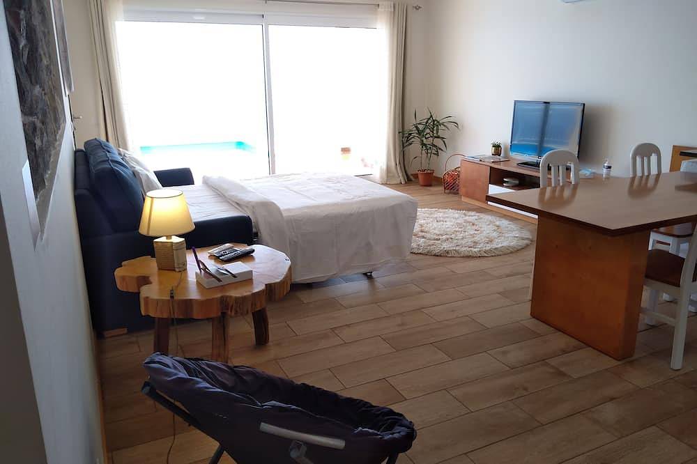 2 Bedroom Private vacation home in Calheta in Arco da Calheta, Isla de Madeira