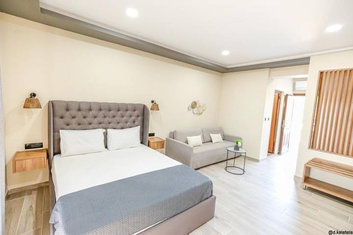 Ferienwohnung für 4 Personen, mit Garten und Pool sowie Balkon in Sarti