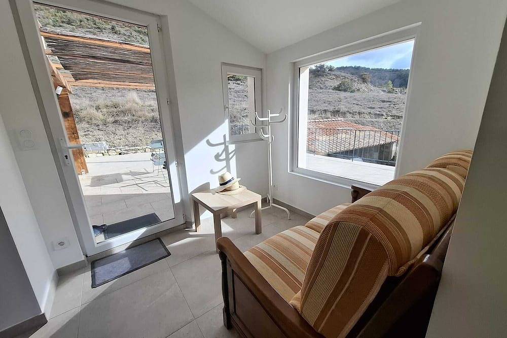 Ganze Wohnung, Charming two-room barronies large terrace in Montbrun-les-Bains, Nyons und Umgebung