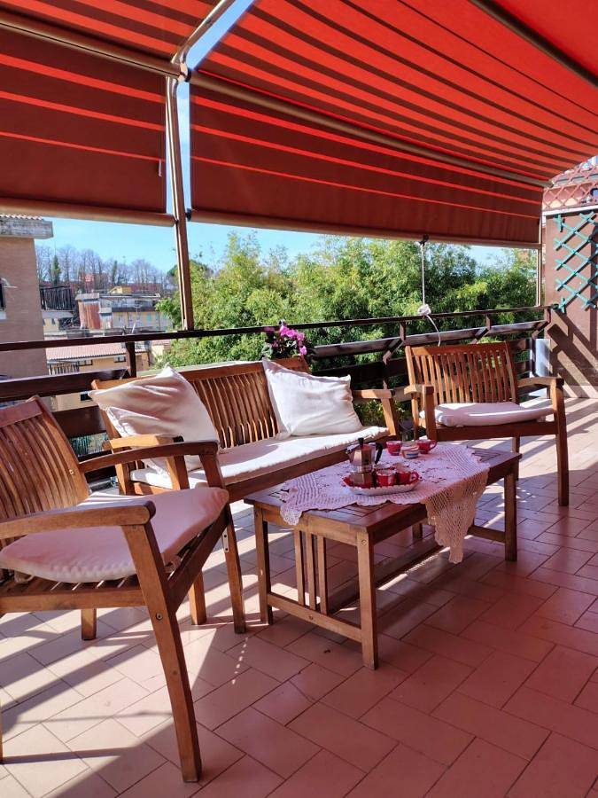 Appartamento per 5 persone, con Balcone e Terrazza nonché Panorama a Zagarolo