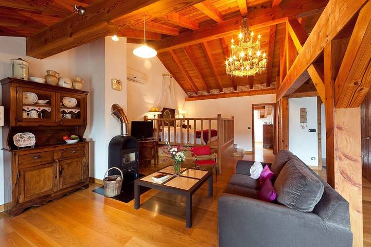 Gîte pour 4 personnes, avec jacuzzi ainsi que sauna et jardin à Ea - 4