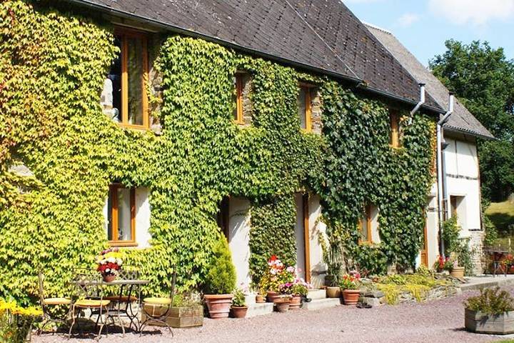Gîte pour 2 personnes, avec jardin et vue, animaux acceptés à Condé-sur-Noireau - 4