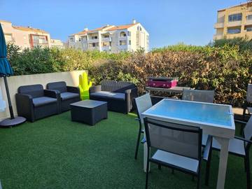 Gîte pour 4 personnes, avec terrasse dans Office de Tourisme de Frontignan Centre Ville