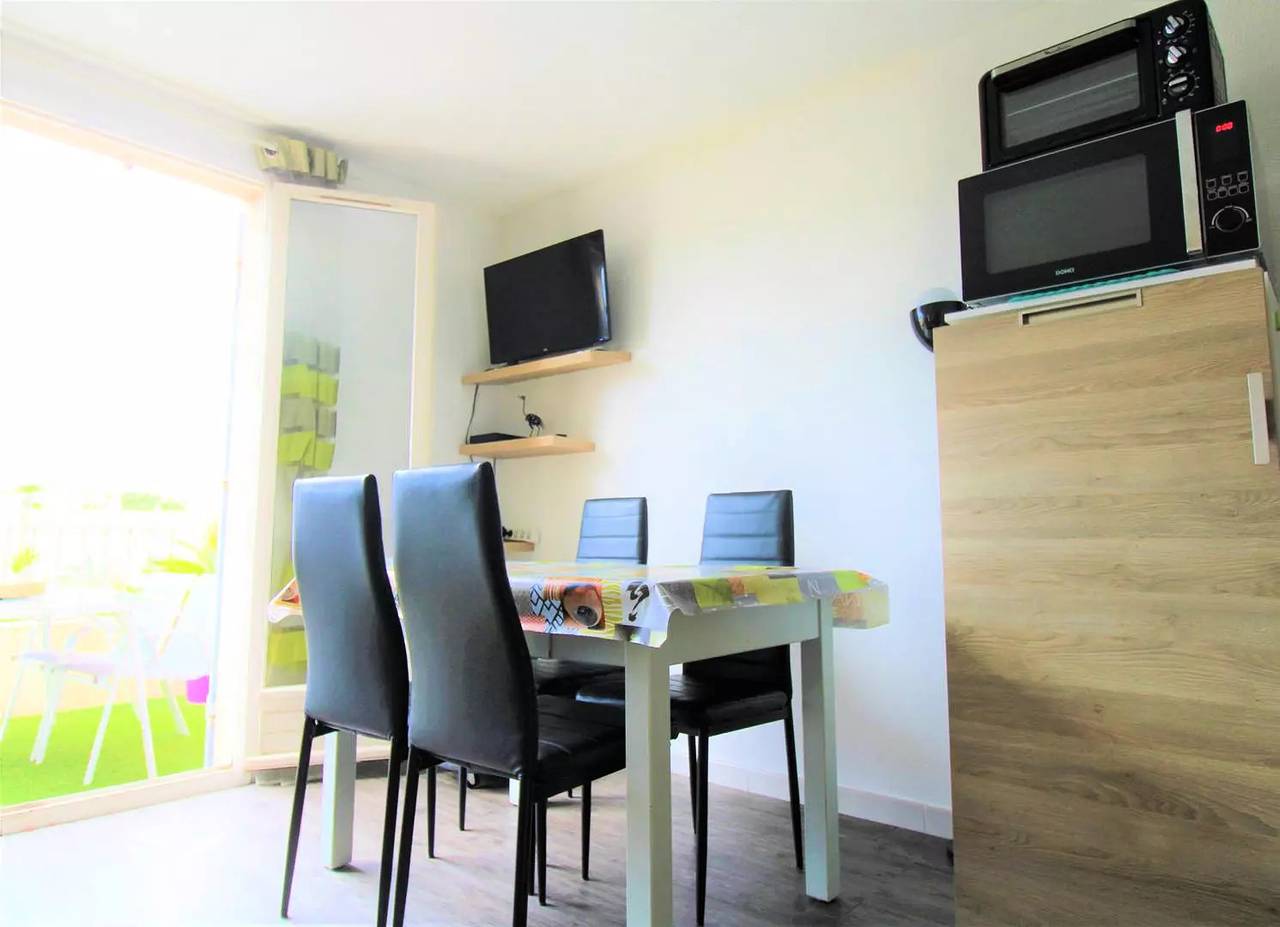 Apartamento entero, Apartamento T3 con piscina y vistas impresionantes – Port Cogolin in Port Cogolin, Cogolin