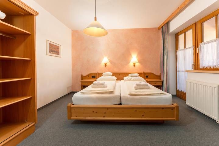 Ganze Ferienwohnung, App/2 Schlafräume, Dusche/Wc in Gröbming, Schladming-Dachstein