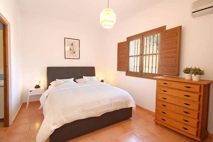 Villa Roble –  8 Personen, beheizter Pool & haustierfreundlich in Comares, Cordillera Penibética