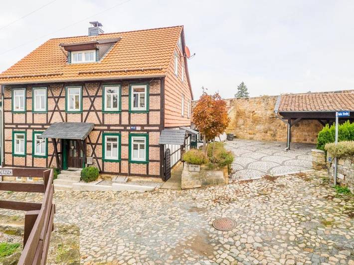 Ferienhaus für 13 Personen, mit Terrasse und Sauna in Blankenburg