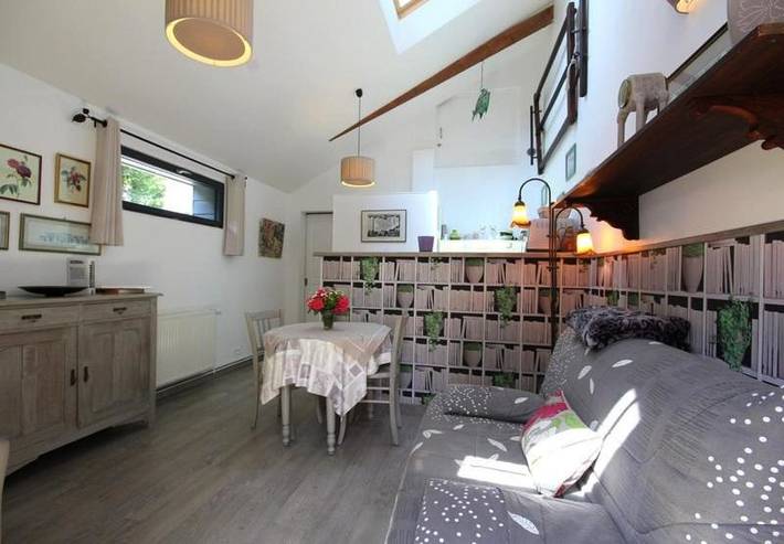 Location de vacances pour 2 personnes, avec Terrasse ainsi que Jardin et Vue à Nonant - 2