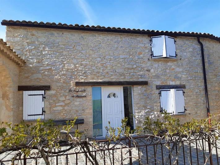 Gîte pour 3 personnes, avec piscine et terrasse à Redortiers - 3