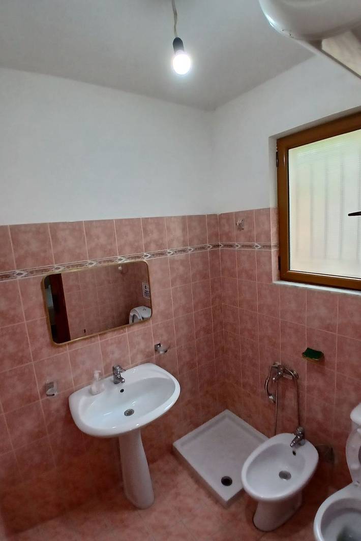 Location de vacances pour 7 personnes, avec jardin à Saranda - 3