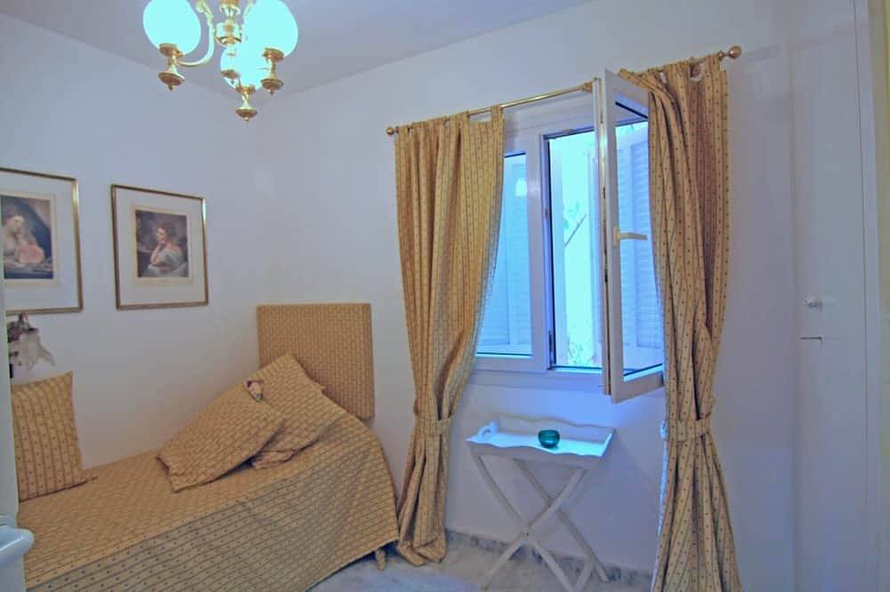 Entire apartment, Nice apartment in Bendinat, close to beach, golf course almost on the doorstep in Cas Catala, Calvià