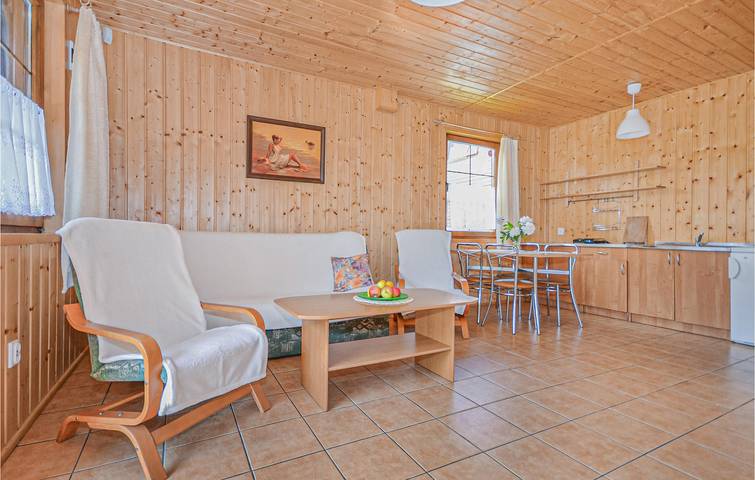 Ferienhaus für 4 Personen mit Garten in Bobolin, Powiat Sławieński