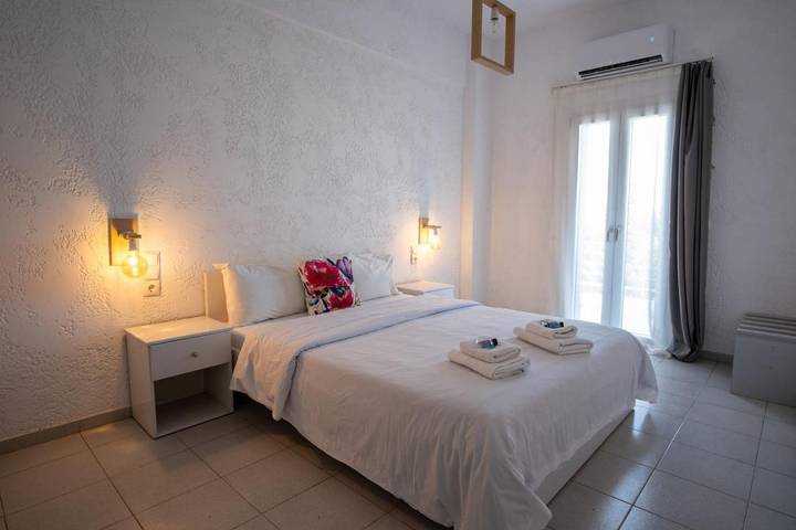 Location de vacances pour 4 personnes, avec jardin et piscine, animaux acceptés à Chersónissos - 3