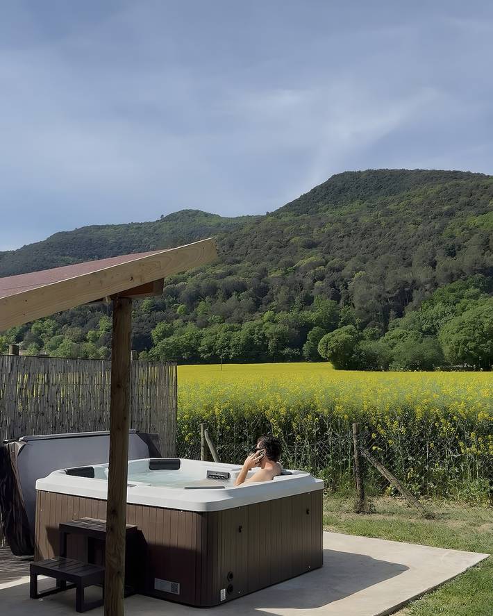 Casa de vacaciones para 4 personas, con Jacuzzi y Jardín en Garrotxa - 2