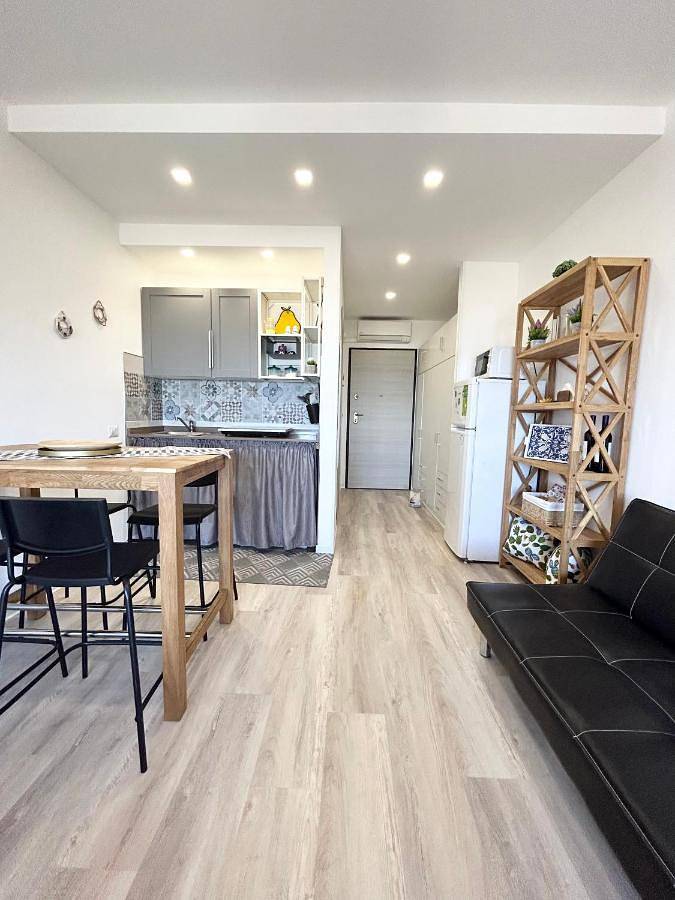 Location de vacances pour 3 personnes, avec jardin ainsi que vue et piscine à Erice - 4