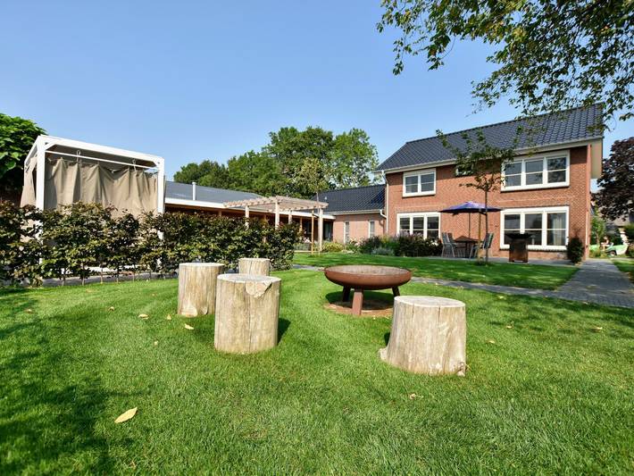 Villa für 10 Personen, mit Terrasse und Whirlpool sowie Garten und Sauna am Niederrhein