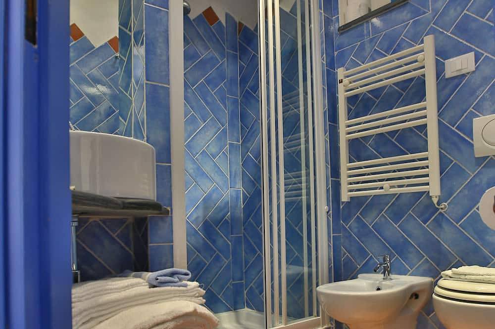 Room with private bathroom in the heart of Riomaggiore - Cinque Terre in Riomaggiore, Commune de Riomaggiore