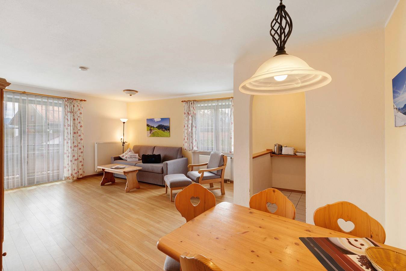 Ganze Wohnung, Apartment 'Fewo Brünnstein- Nr 28 Pool, Sauna' mit Bergblick, Gemeinschaftsgarten und Wlan in Oberaudorf, Bayerische Alpen