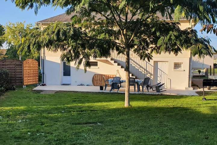 Location de vacances pour 4 personnes, avec jardin à Coulaines - 2