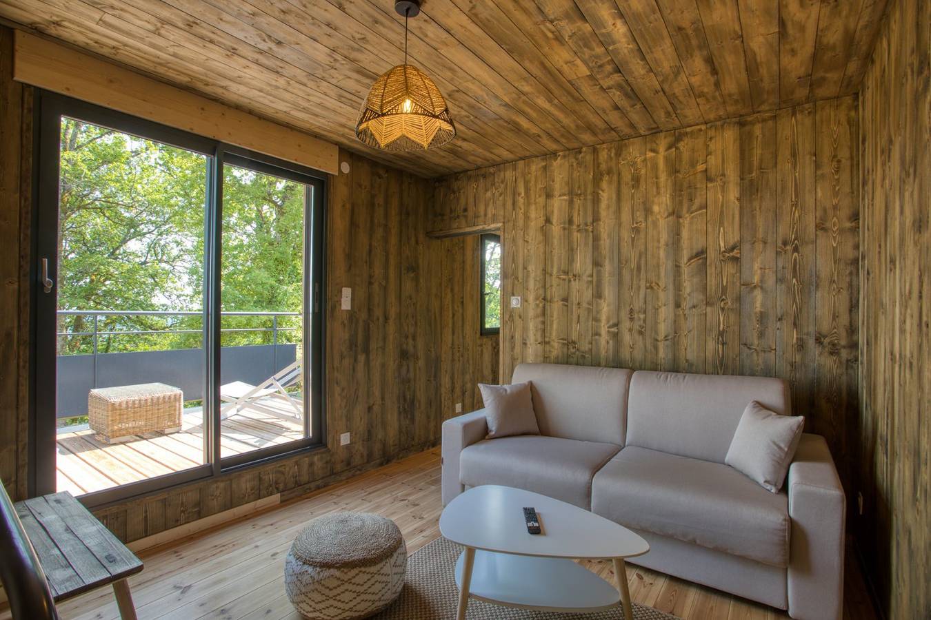 Cabane Spa des Chênes - le Domaine du Pech Eternel in Sarlat-la-Canéda, Périgord Noir